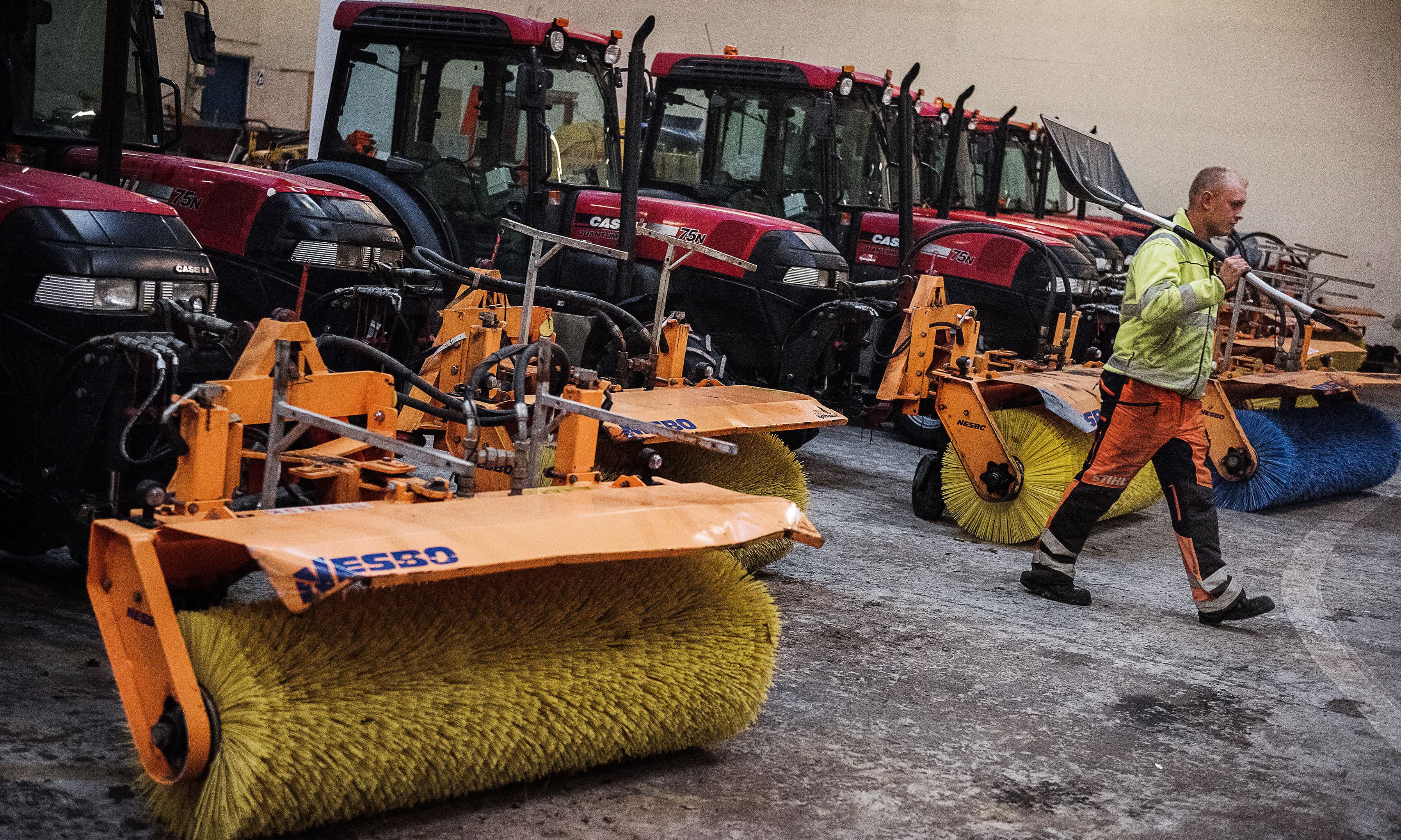 Center for Byens Anvendelse står bl.a. for at vedligeholde vejanlæg og grønne områder i Aarhus Kommune. Siden efteråret 2016 har afdelingen dog været ramt af en stribe sager om regelbrud, mistænkelige aftaler og privatlignende indkøb. 