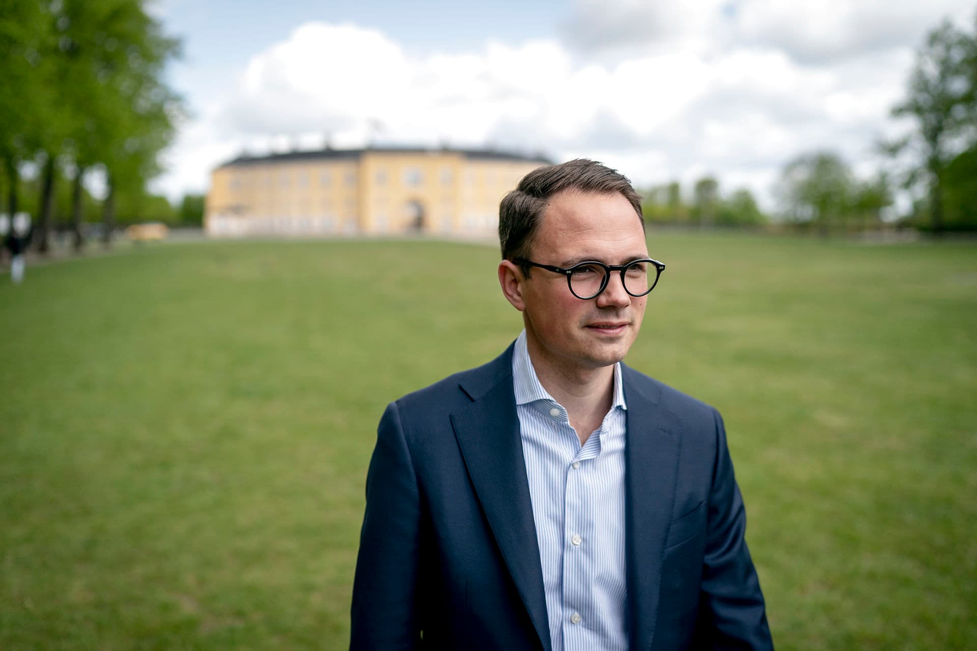 Frederiksberg fik afvist tre frikommuneforsøg. Borgmester Simon Aggesen (K) er træt af situationen, for han så stort potentiale i forslagene. Han ville særligt gerne kunne stille krav til, at byggeri i Frederiksberg skal foregå bæredygtigt.