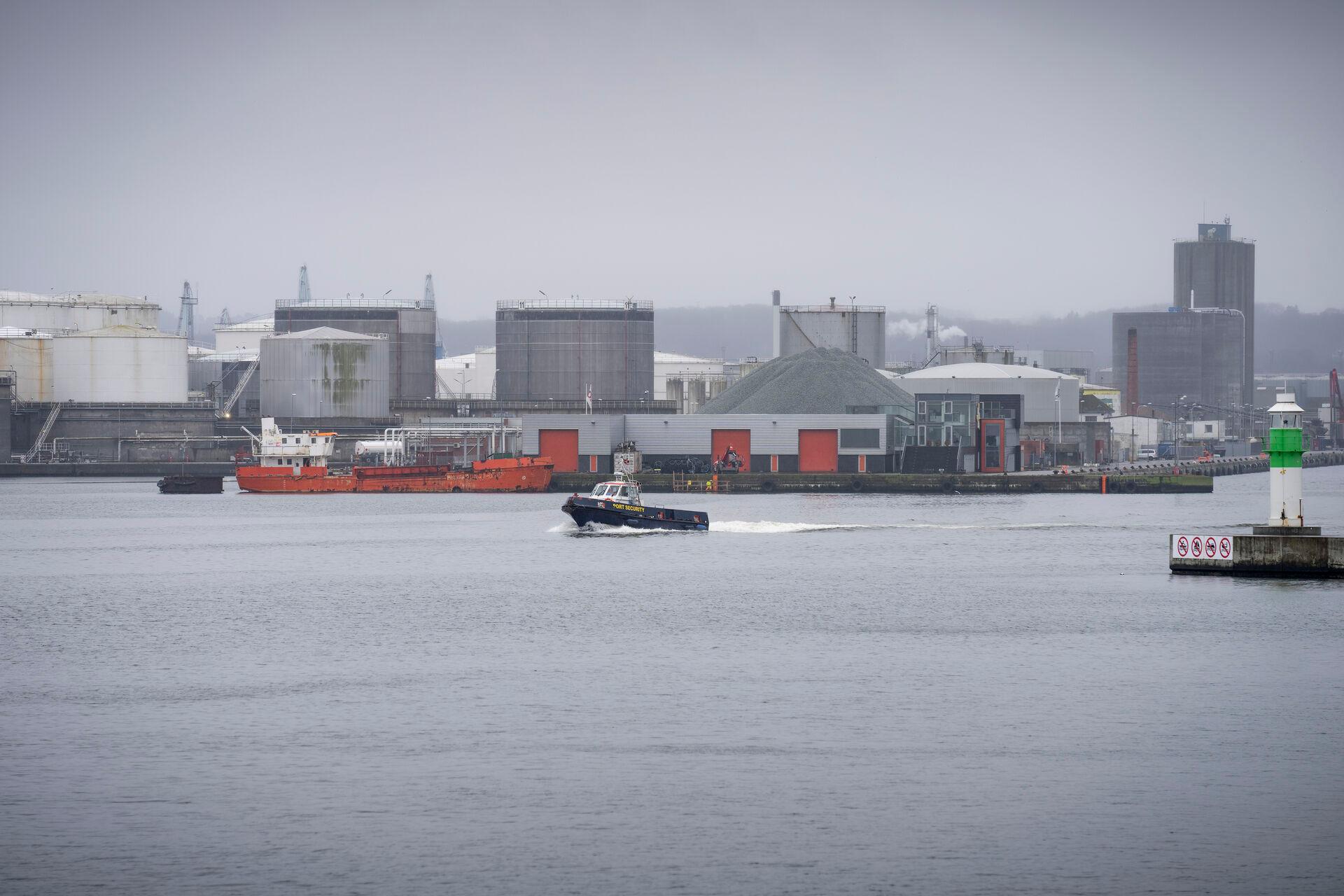   Aarhus Havn rummer Danmarks største industrihavn, som nu skal udvides betragteligt. 