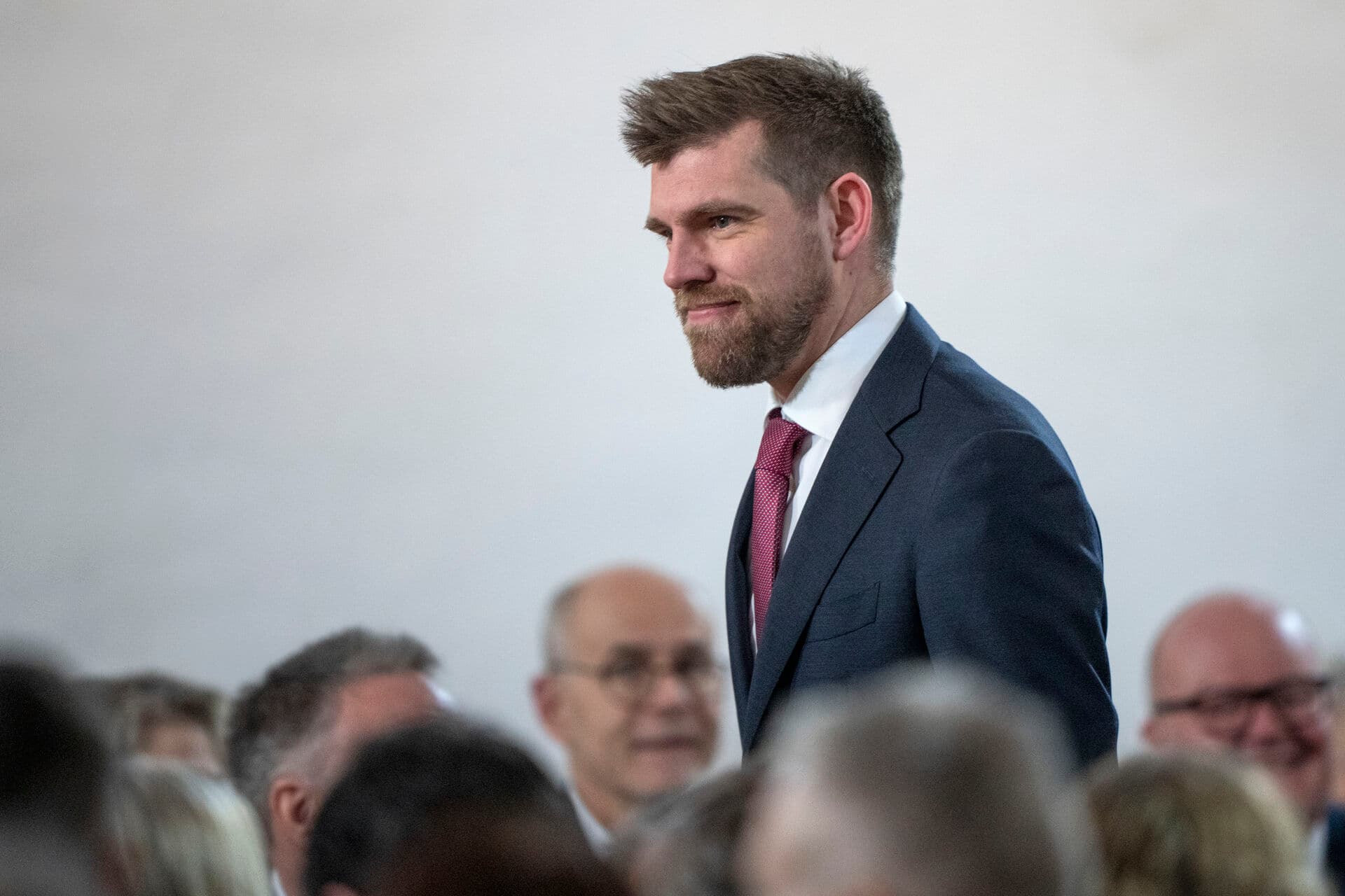 Morten Dahlin er - foruden at være minister for landdistrikter - minister for kirke, byer og nordisk samarbejde. Han står i spidsen for et større udspil, der skal rette op på skævheder i provinsen. Det skal præsenteres inden sommer. 