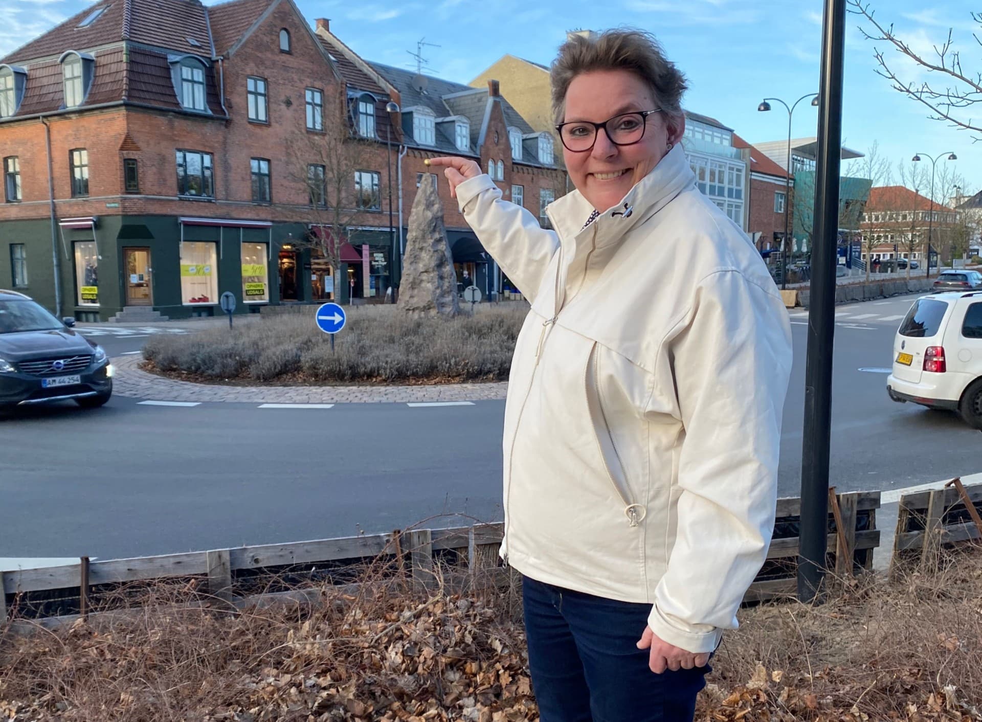 Ann Sofie Orth på tur i sit lokale hood i Holte, hvor hun elsker at bo.