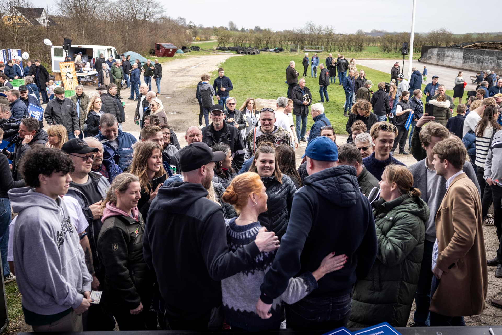 Inger Støjberg og Danmarksdemokraterne har forvandlet debatten om CO2-debatten fra en diskussion om klima til i stedet at handle om skellet mellem land og by. Dermed rammer partiet et ømt punkt for Venstre, lyder det fra ekspert. 