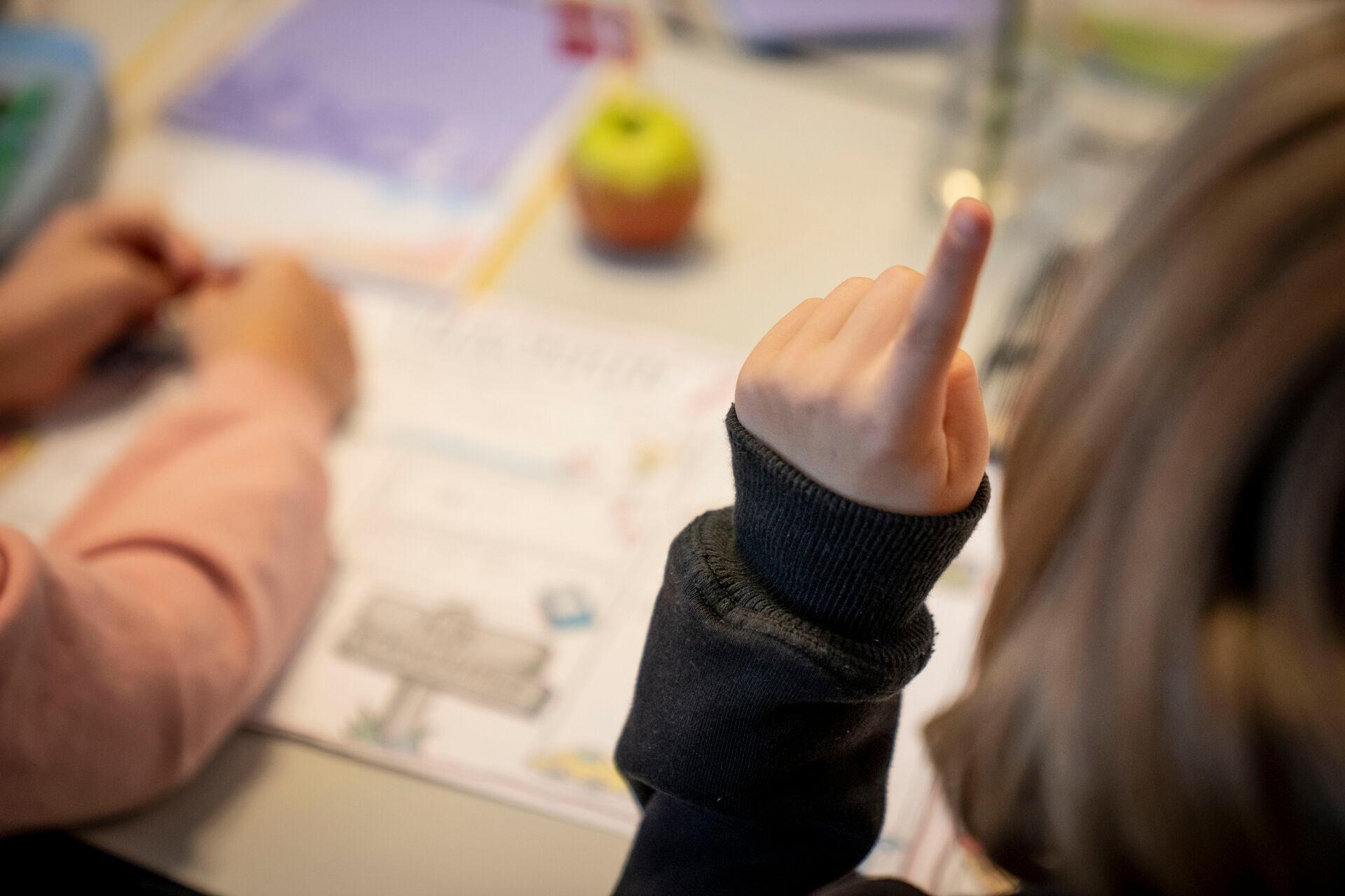 Folkeskolens lærere skal fra dette skoleår screene elever i 1. klasse i løbet af skoleåret, hvis de vurderer, at barnet kunne være højt begavet. Det nye redskab skal være en hjælp, således at højtbegavede kan få de rette faglige udfordringer og dermed en bedre skolegang, siger psykolog. 