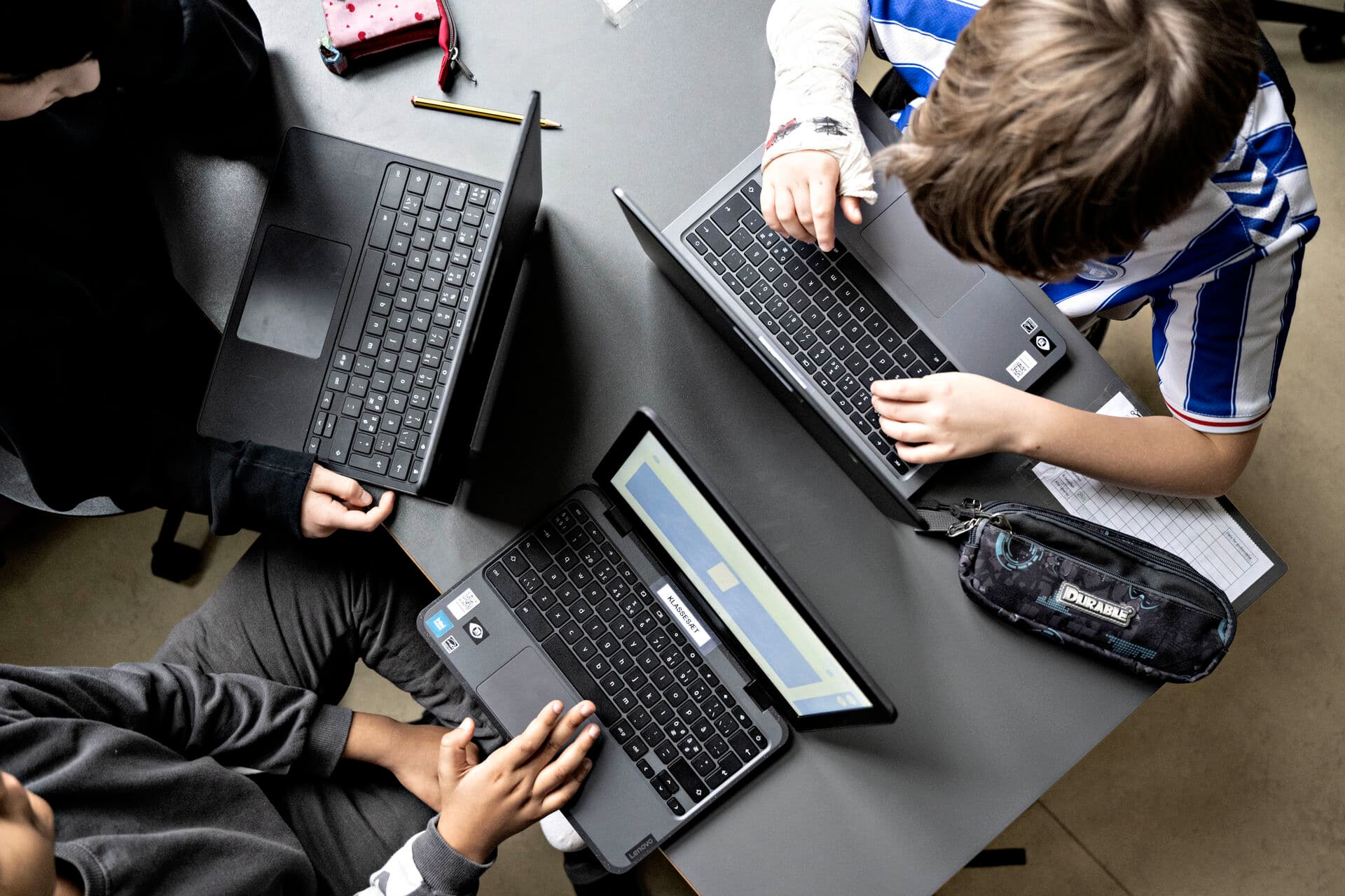 Folkeskoleelever kan stadig bruge Chromebooks og Workspace, men alligevel arbejder en gruppe kommuner sammen i foreningen OS2 om en alternativ løsning. Det kan komme alle kommuner til gavn. (Arkivfoto.)