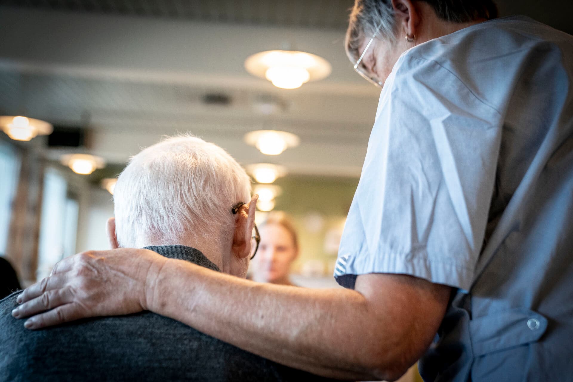  Op mod halvdelen af de svækkede ældre over 70 år oplever mangel på hjælp i hverdagen. Det viser en ny undersøgelse foretaget af forskere fra RUC for Ældre Sagen. 
