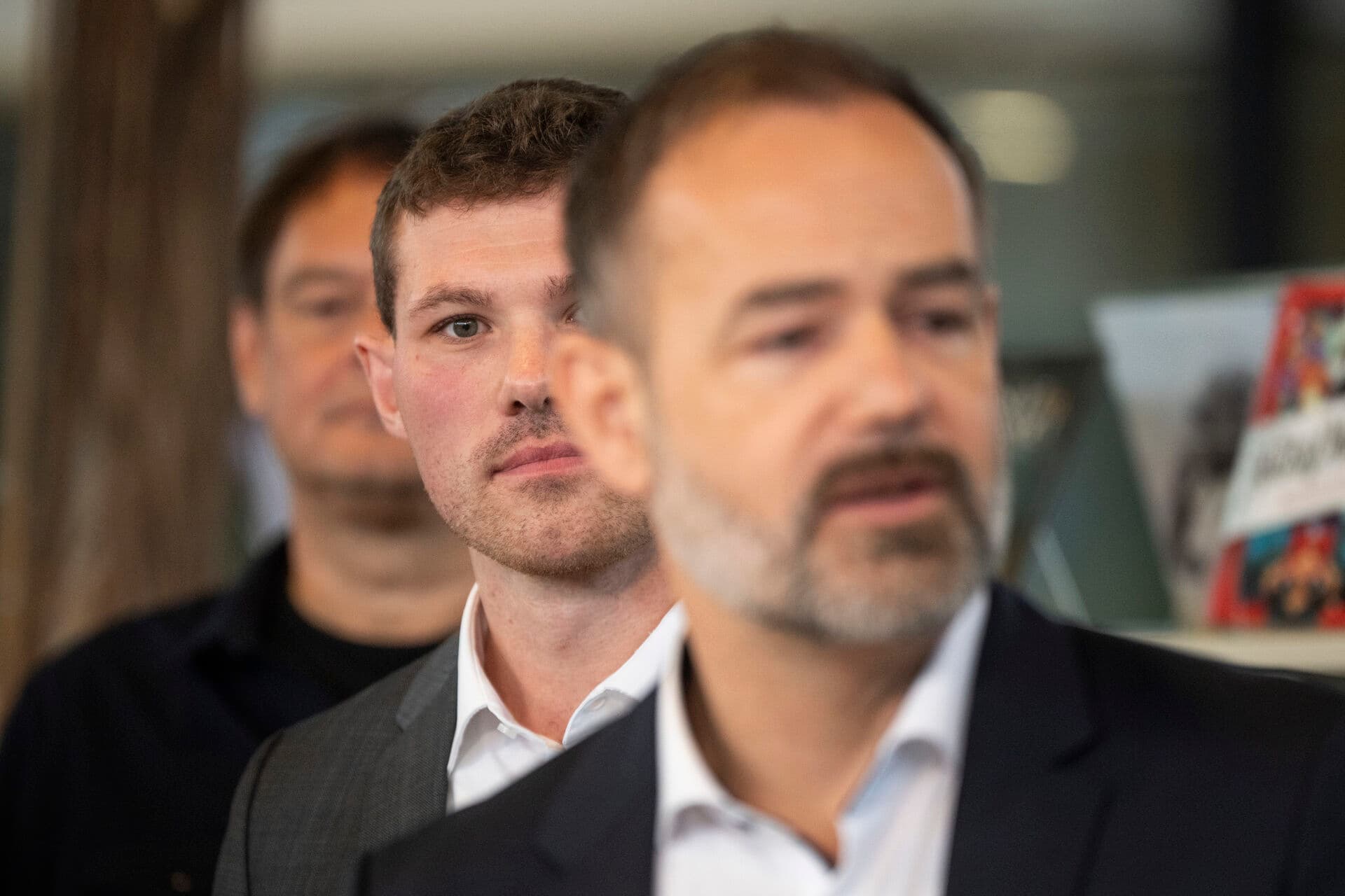 Tidligere borgmester Jacob Bundsgaard (S) overlod posten til Anders Winnerskjold i utide godt et år før valget. Det kan have givet Anders Winnerskjold, der fik flest stemmer af alle ved KV25, en fordel i valgkampen, at han – og andre S-borgmestre – har siddet på borgmesterposten før valget fremfor at skulle have ført valgkamp som menigt medlem, vurderer Ulrik Kjær, professor i statskundskab ved SDU.